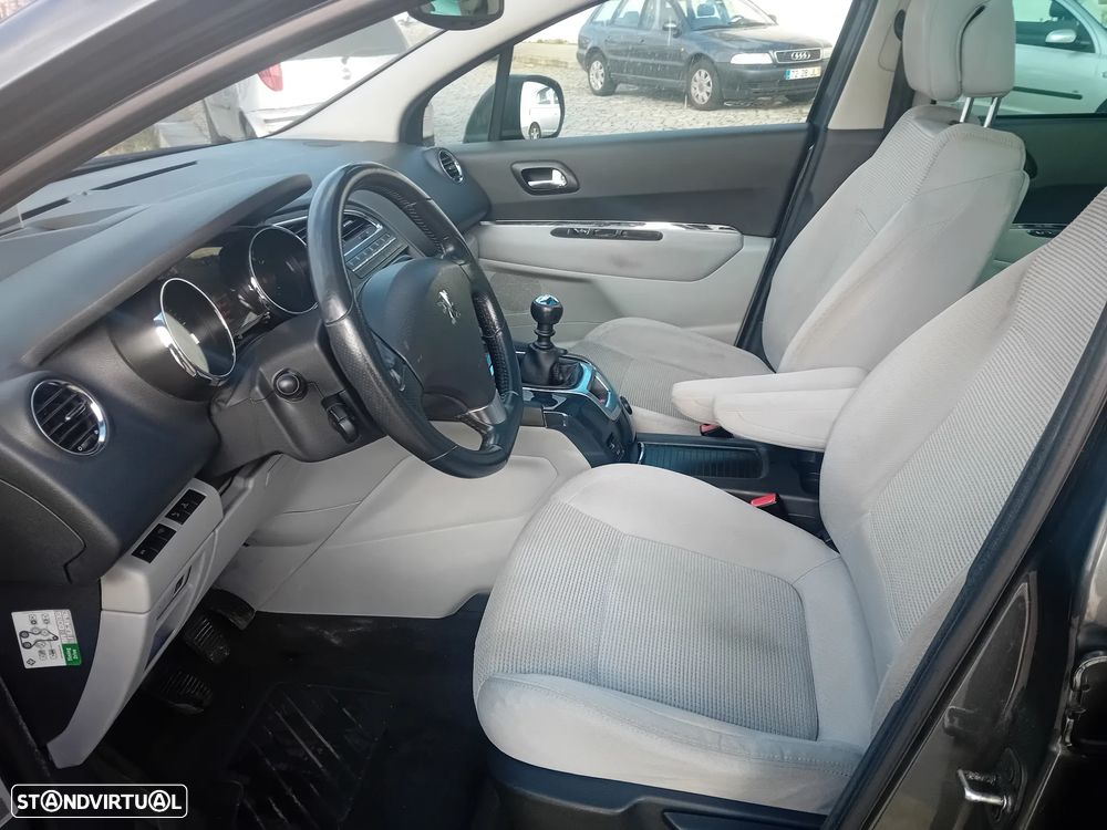 Peugeot 5008 1.6 HDi Premium - 21