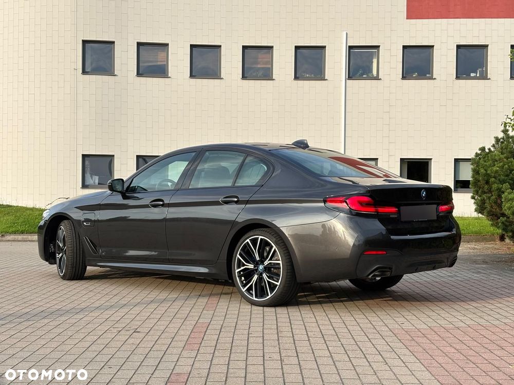BMW Seria 5 530e M Sport sport - 2