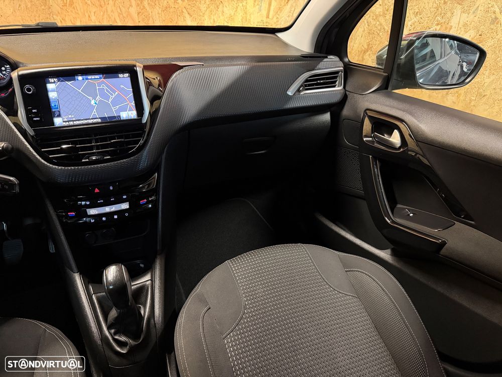 Peugeot 208 PureTech 110 Stop & Start Allure - 15