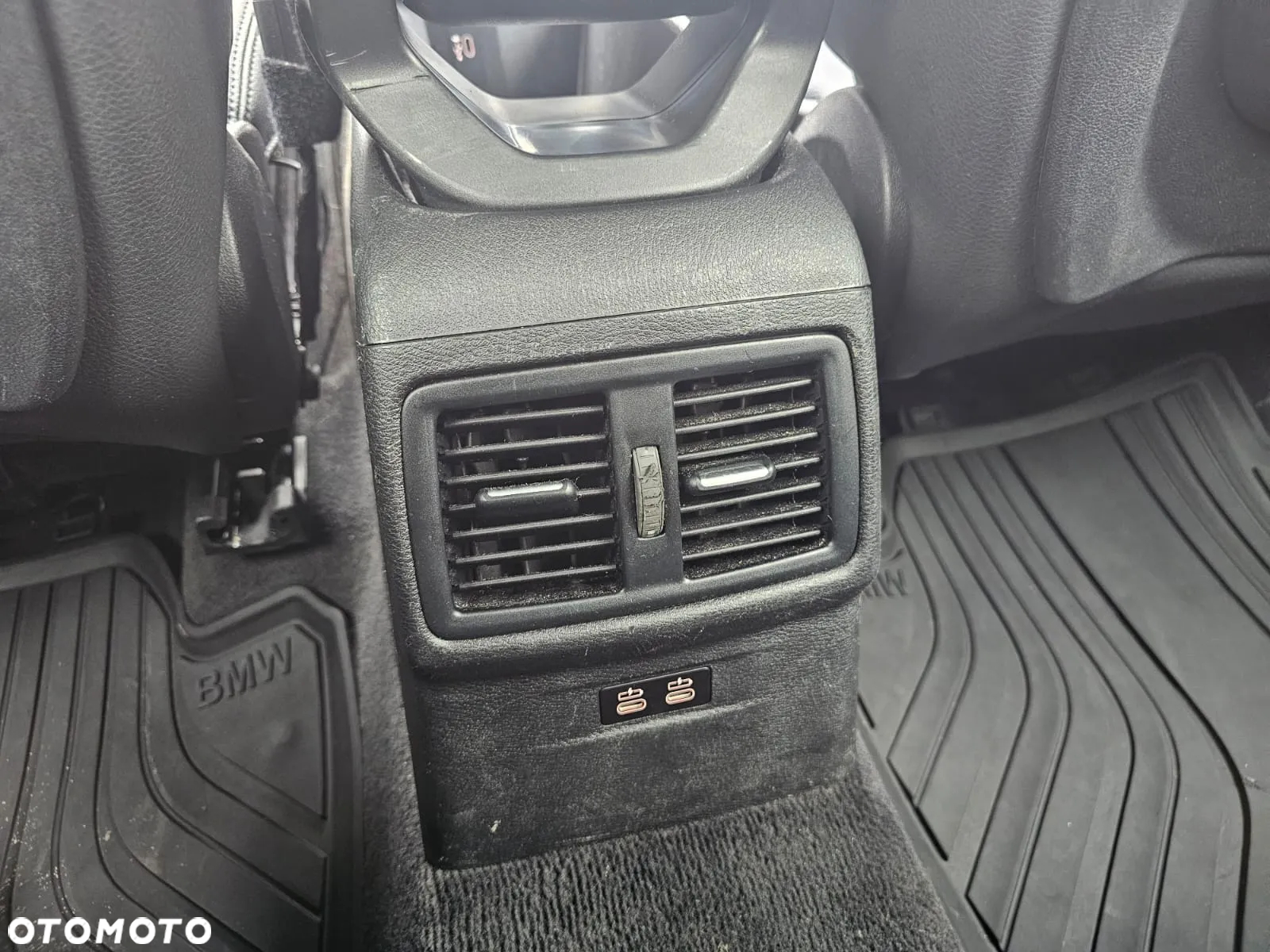 BMW X1 - 26