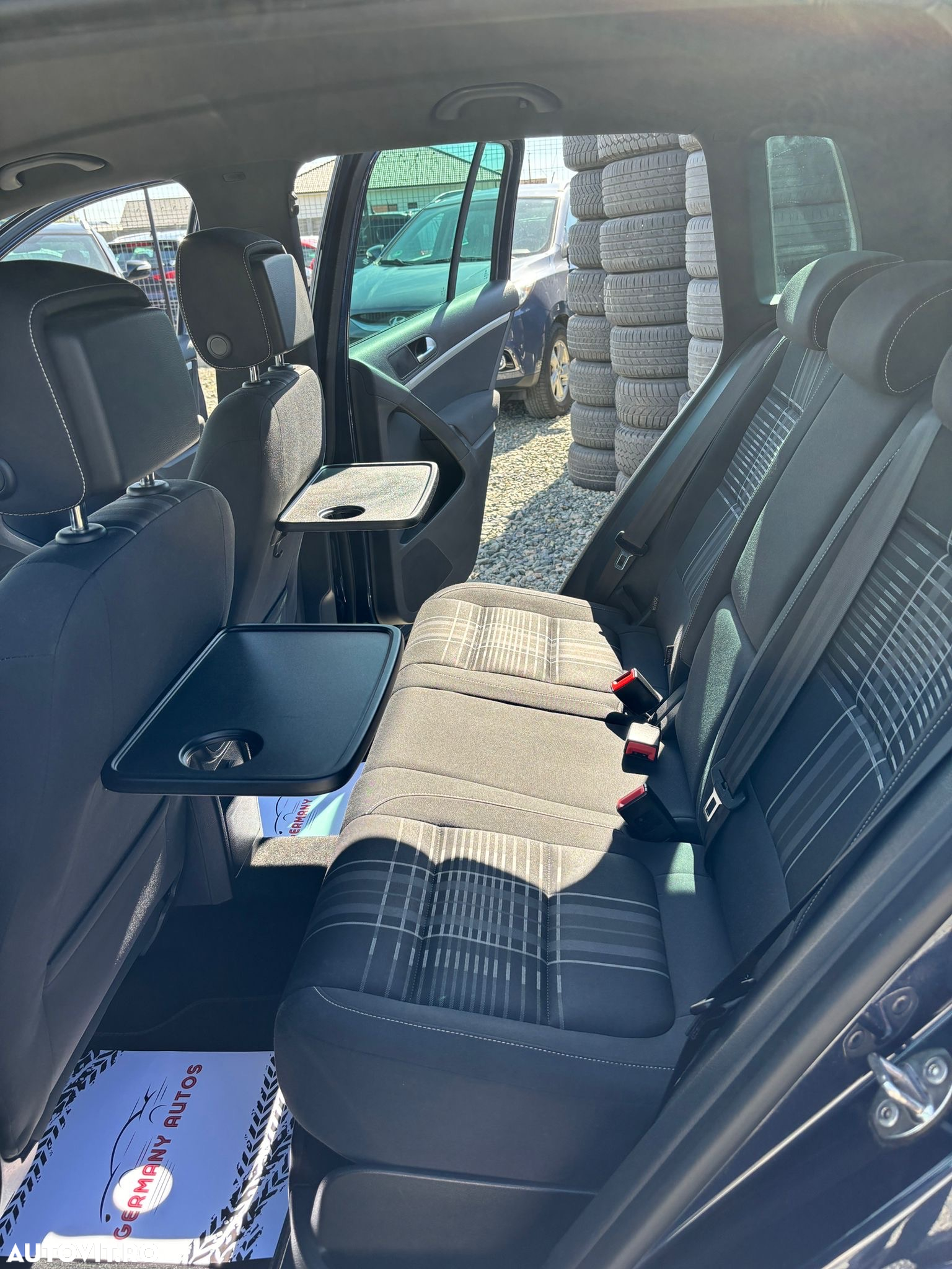 Volkswagen Tiguan 1.4 TSI BlueMotion Technology Lounge Sport & Style - 8