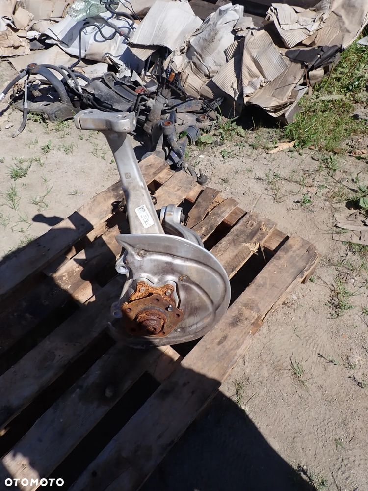 AUDI Q5 SQ5 PRZEGUB PÓŁOŚ PIASTA 4K0407271G - 5