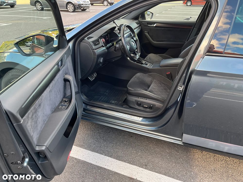 Skoda Superb III Kombi 19 - 12