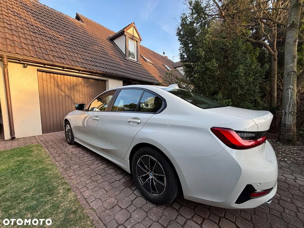 BMW Seria 3 318i Advantage - 5