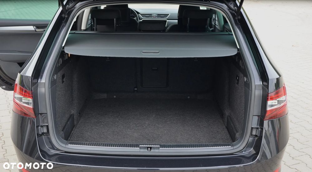 Skoda Superb 2.0 TDI Style - 18