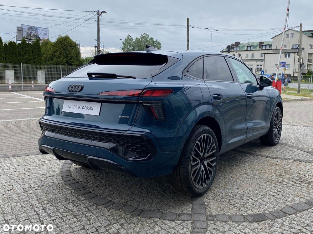 Audi Q3 Sportback - 4