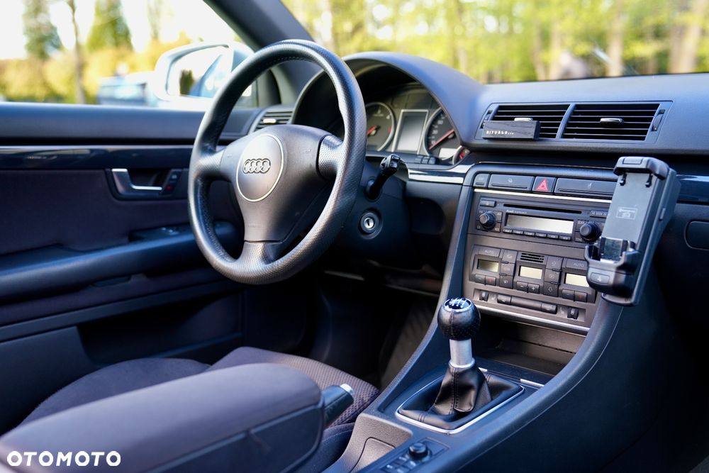 Audi A4 Avant 1.9 TDI - 10