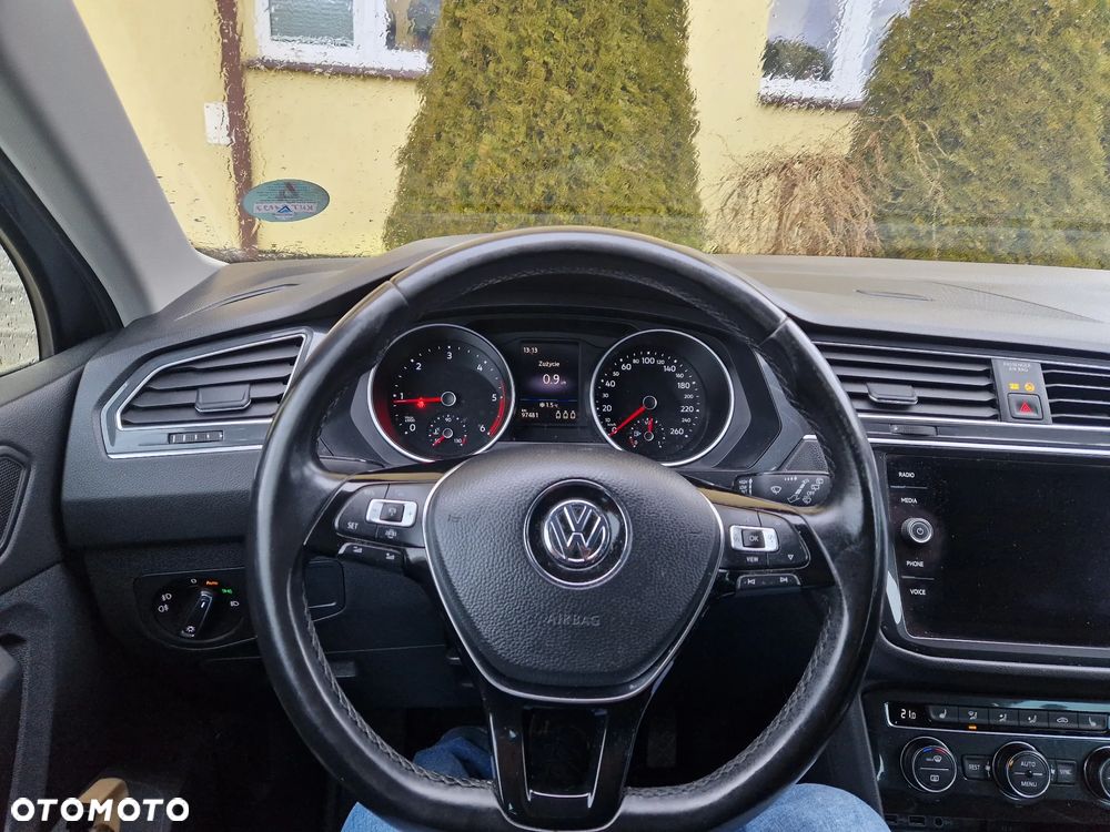 Volkswagen Tiguan - 9