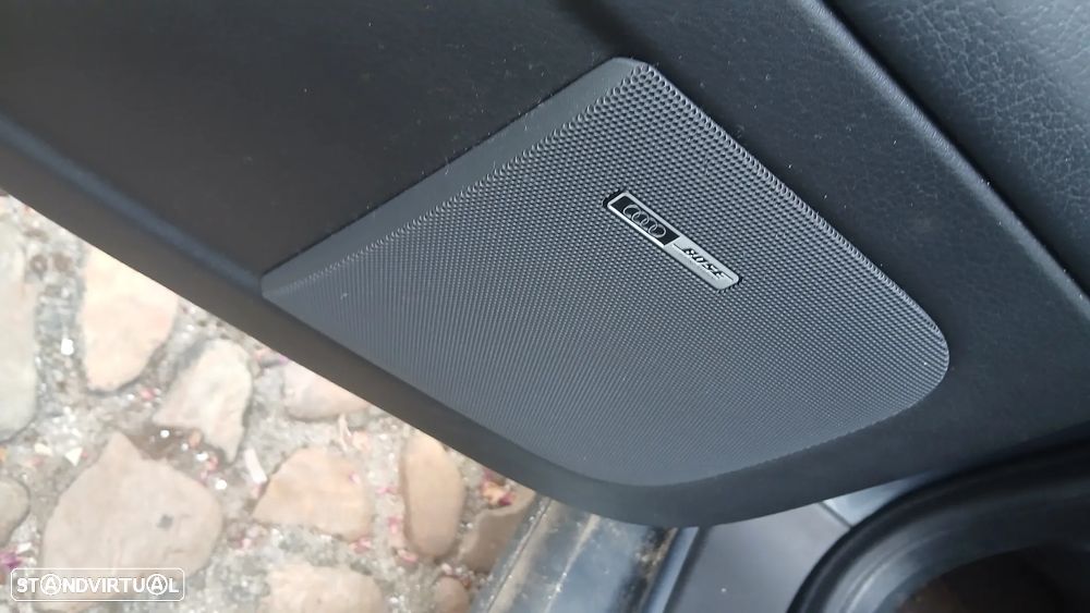 Audi A4 2.5 TDI quattro - 12
