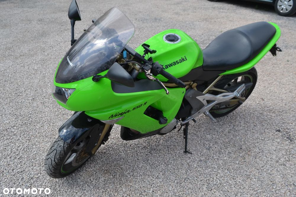 Kawasaki ER - 7