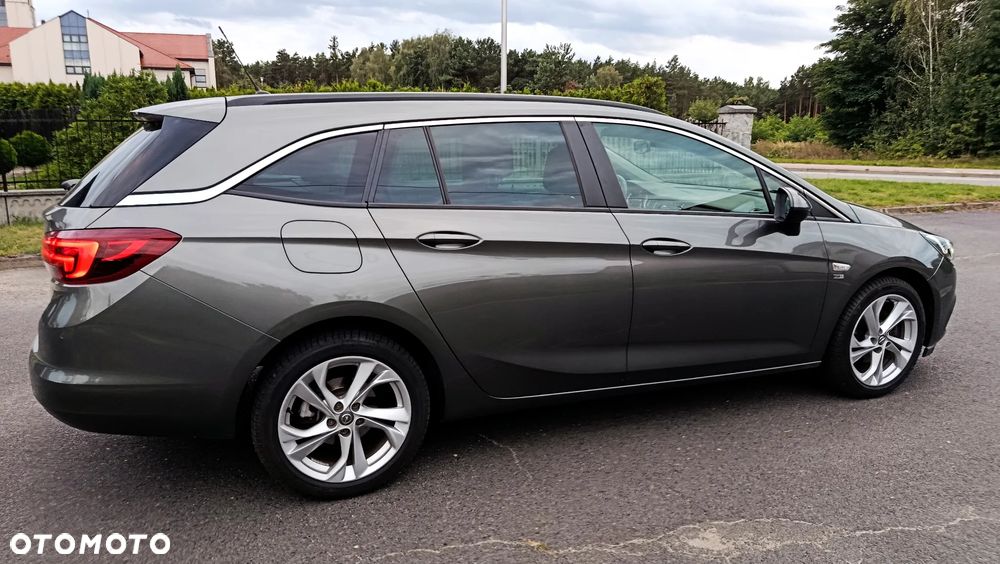 Opel Astra 1.4 Turbo 120 Jahre - 18