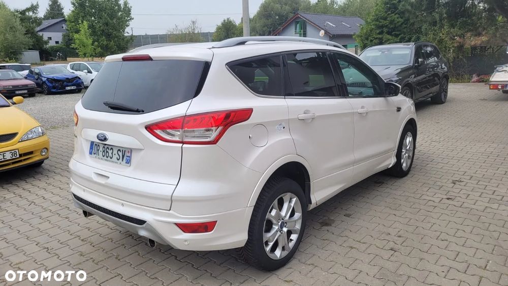 Ford Kuga 2.0 TDCi 2x4 ST-Line - 4