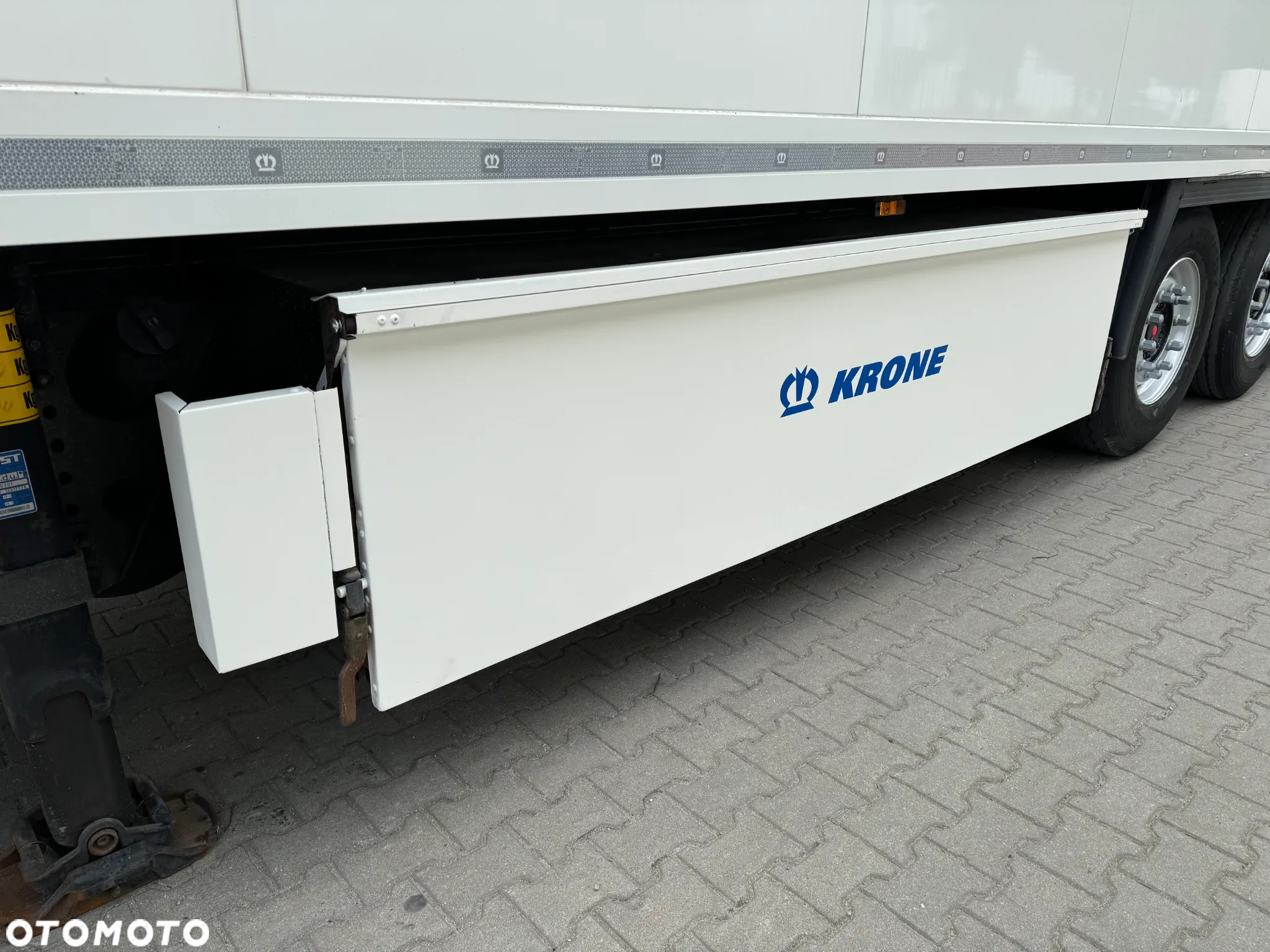 Krone Chłodnia Hakowa, SAF, Thermo King SLXi 400 - 23
