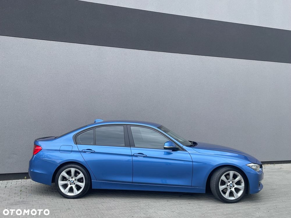 BMW Seria 3 320d Sport-Aut Blue Performance - 12