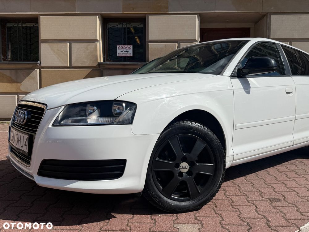 Audi A3 Sportback 1.4 TFSI Ambiente - 11