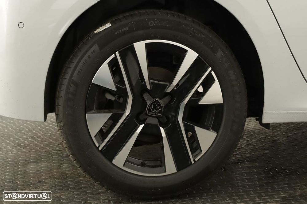 Peugeot 208 1.2 Hybrid Allure e-DCS6 - 5