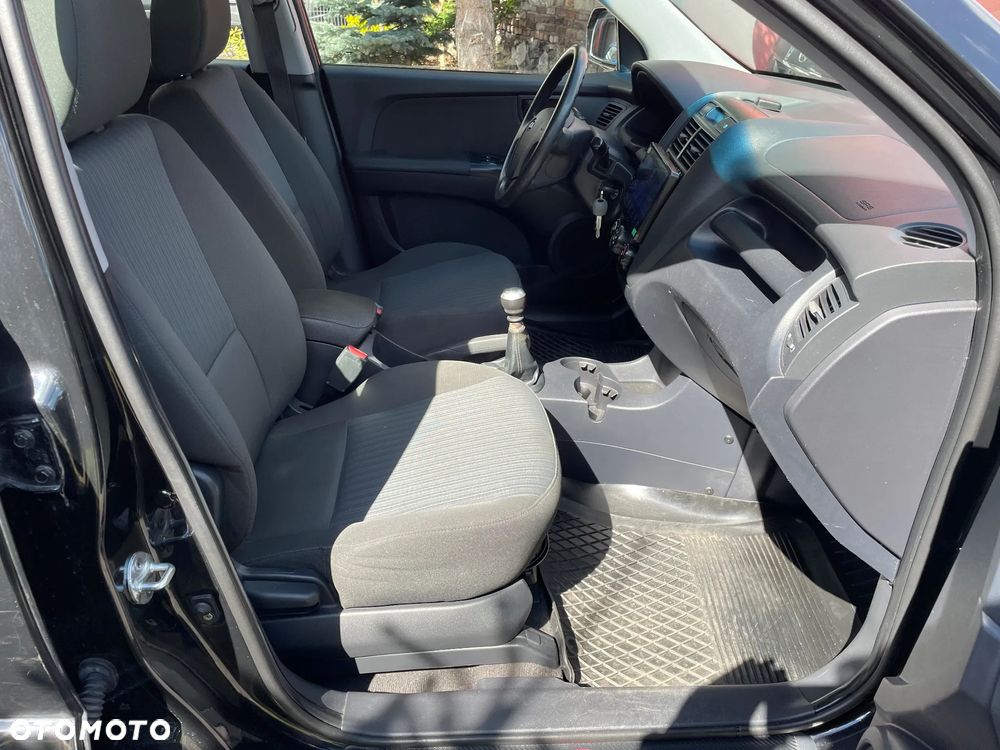 Kia Sportage 2.0 CRDI 2WD Cup - 16