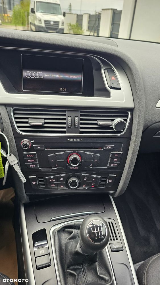 Audi A4 Avant 2.0 TDI DPF Attraction - 16