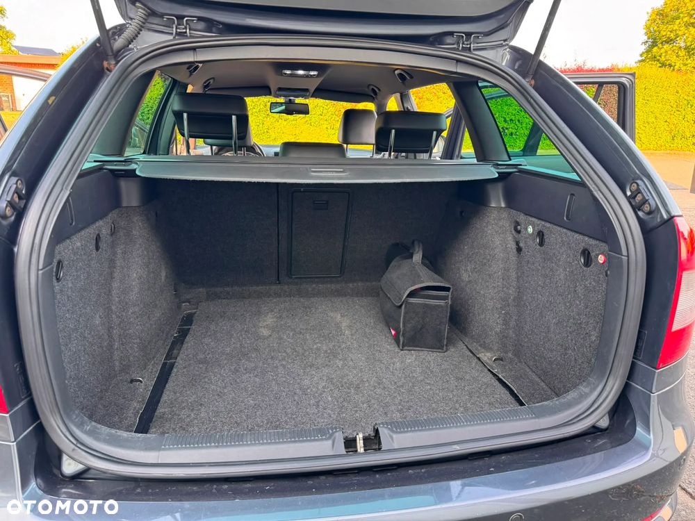 Skoda Octavia 2.0 TFSI RS DSG - 13