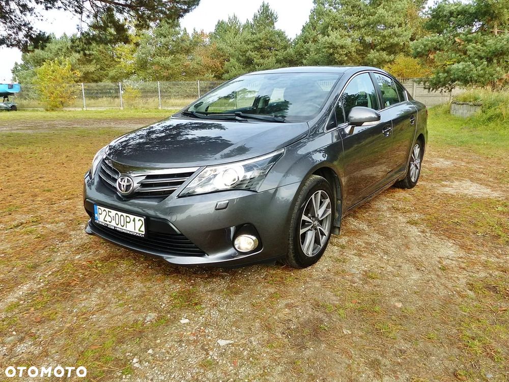 Toyota Avensis 1.8 Premium - 13