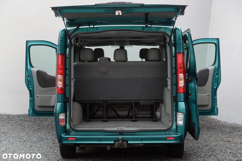 Renault Trafic L1H1 Passenger Lux - 21
