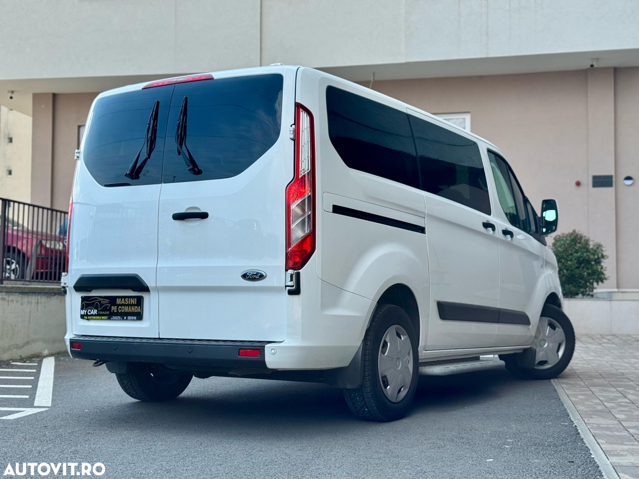 Ford Transit Custom - 10