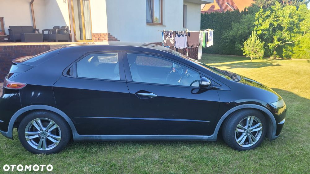 Honda Civic 1.8 Comfort - 3