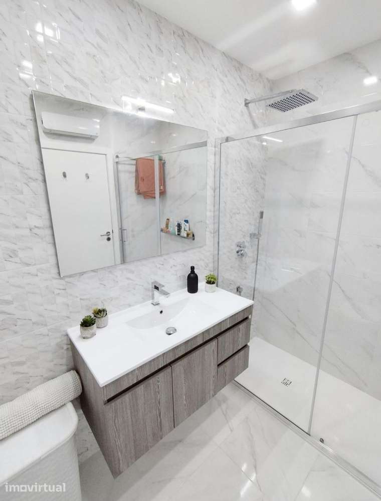 Apartamento t2 à venda na Rua Nuno Tristão, 21 - Grande imagem: 3/26