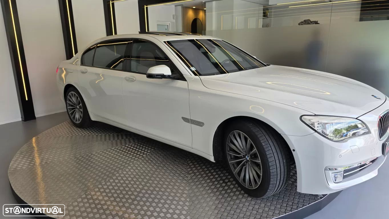 BMW 730 Ld Edition Exclusive - 19