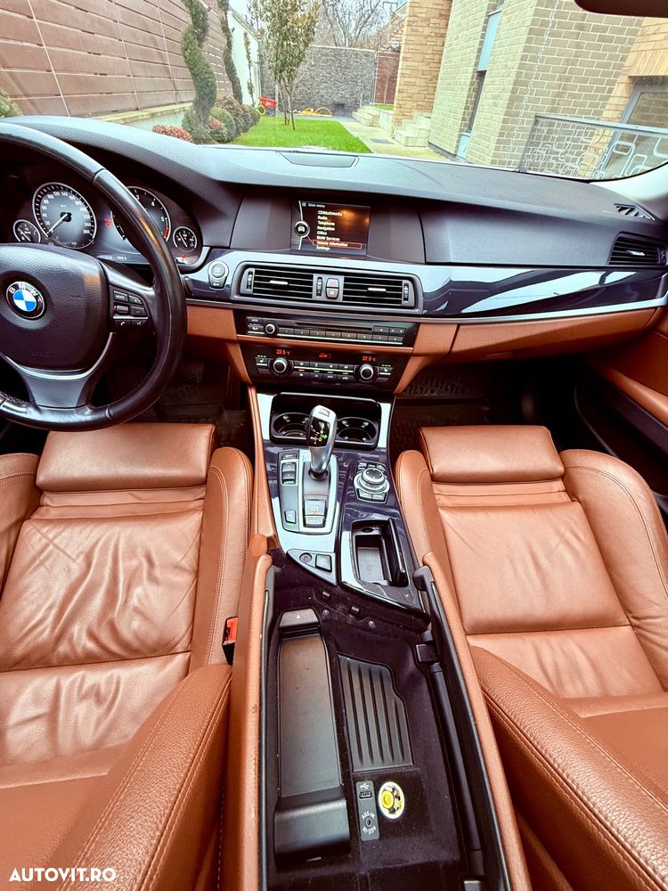 BMW Seria 5 520d Aut. Modern Line - 14