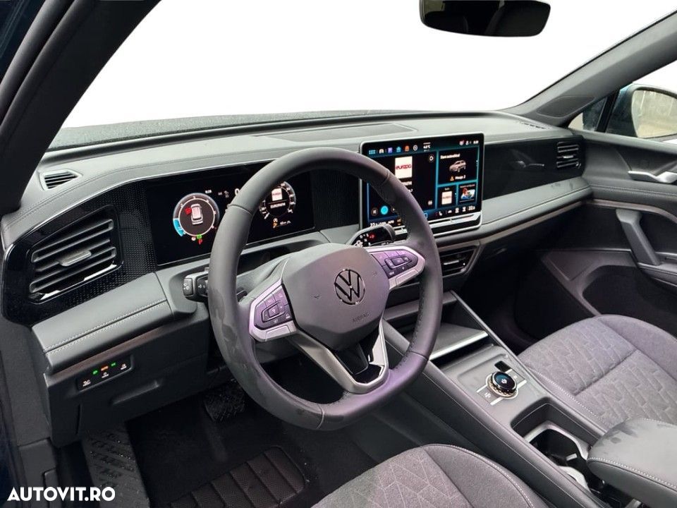 Volkswagen Tiguan - 12