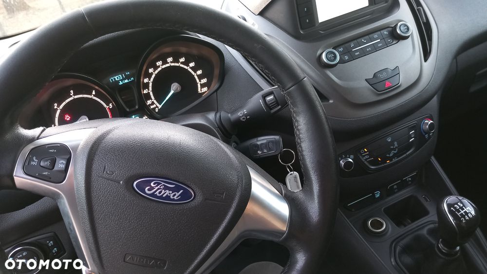 Ford Transit Courier - 7