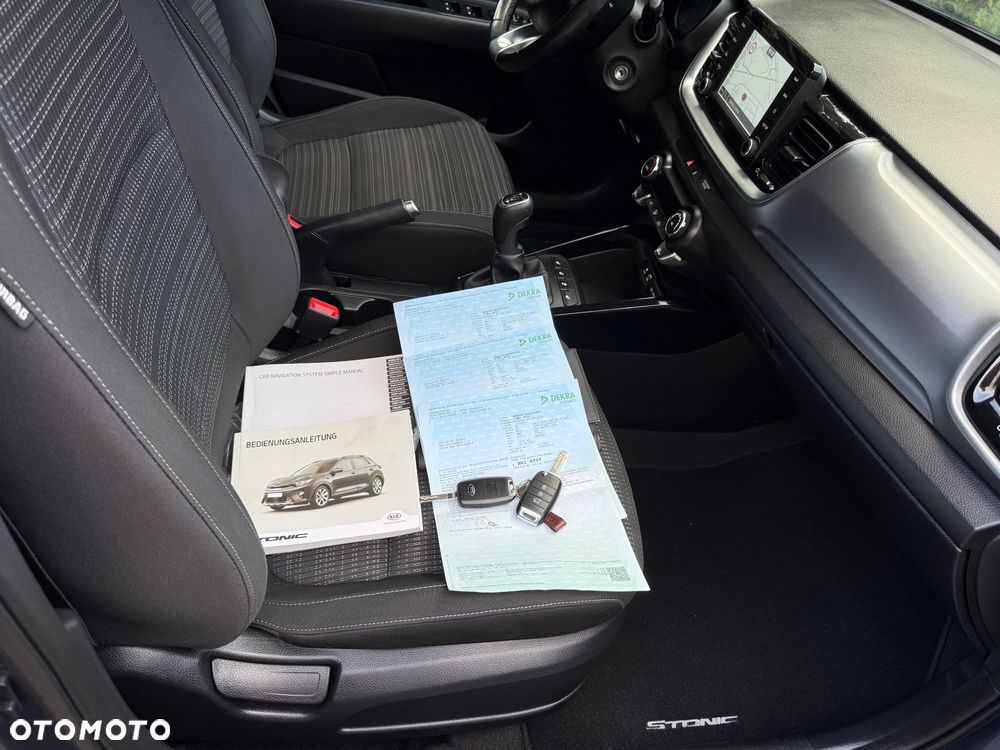 Kia Stonic 1.4 L - 8