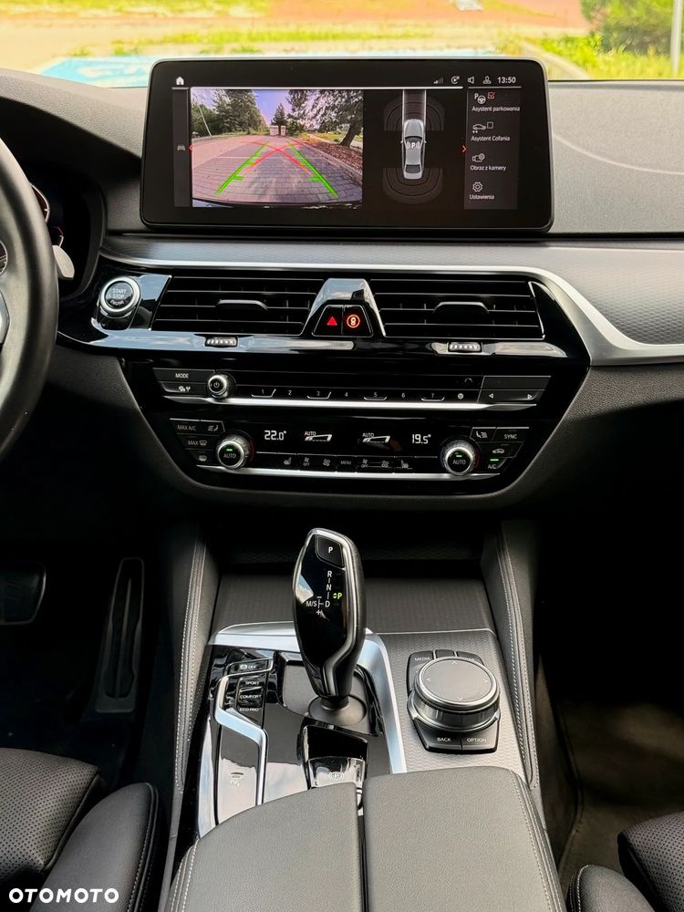BMW Seria 5 520d xDrive MHEV M Sport sport - 29