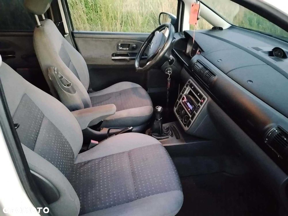 Ford Galaxy - 6