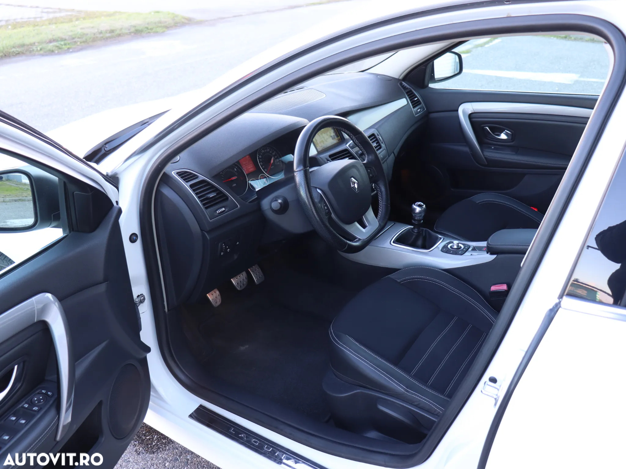 Renault Laguna ENERGY dCi 130 FAP Start & Stop Limited - 3