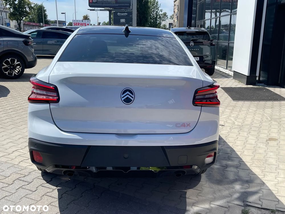 Citroën C4X 1.2 mHEV Max eDCT6 - 10