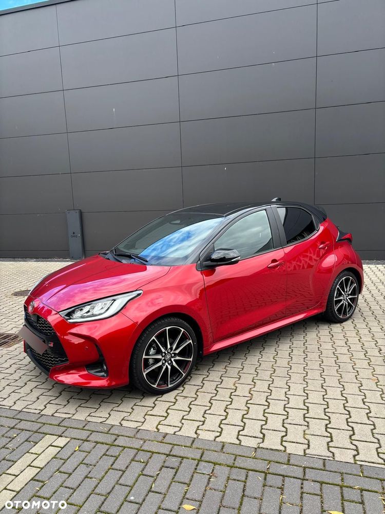 Toyota Yaris 2024 photo 3
