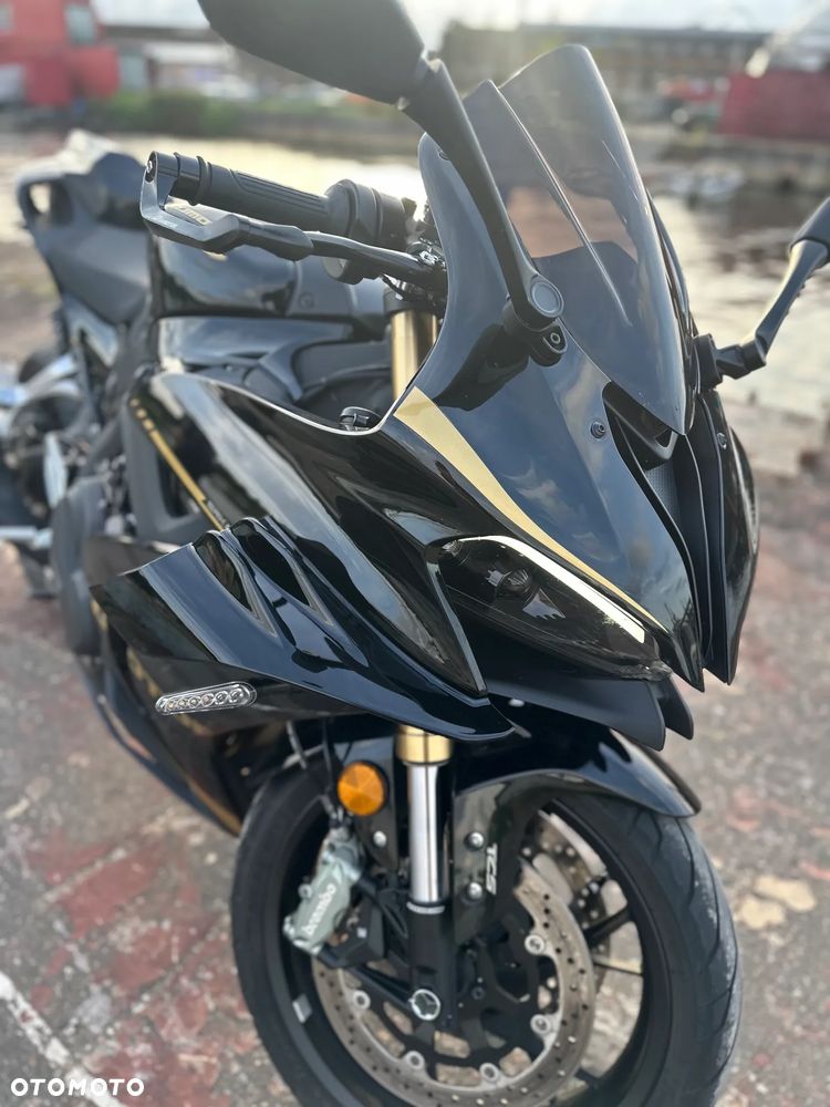 QJMOTOR SRK 800RR - 10