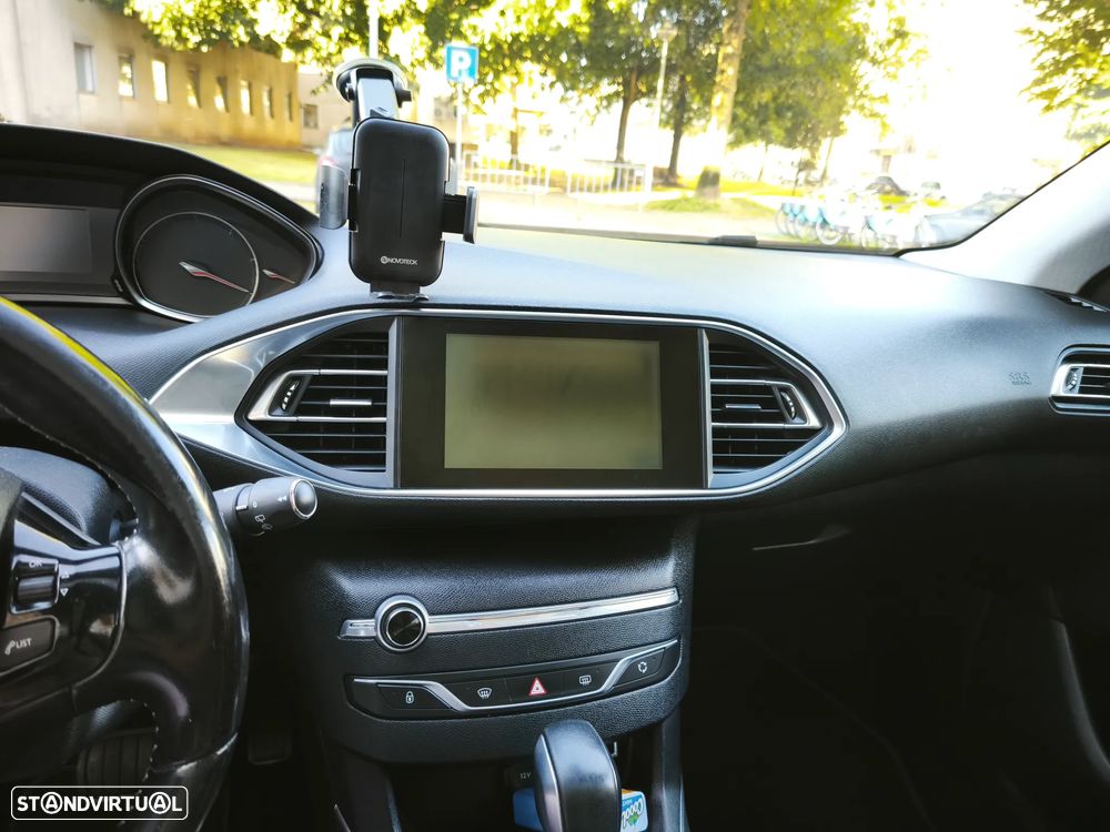 Peugeot 308 SW BlueHDi 120 EAT6 Stop & Start Allure - 10