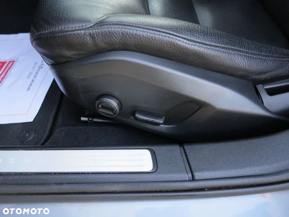 Volvo V60 D3 Momentum - 14