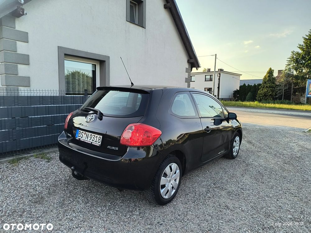 Toyota Auris 1.4 VVT-i Sol - 3