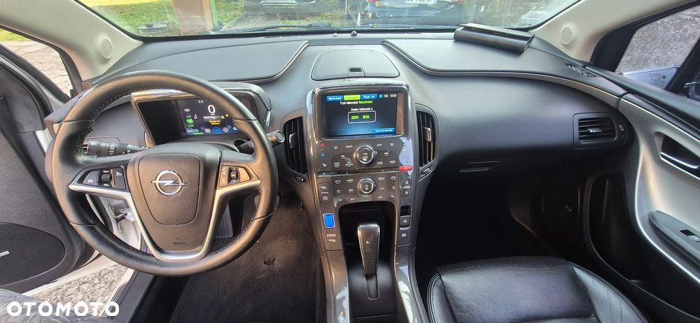 Opel Ampera - 10