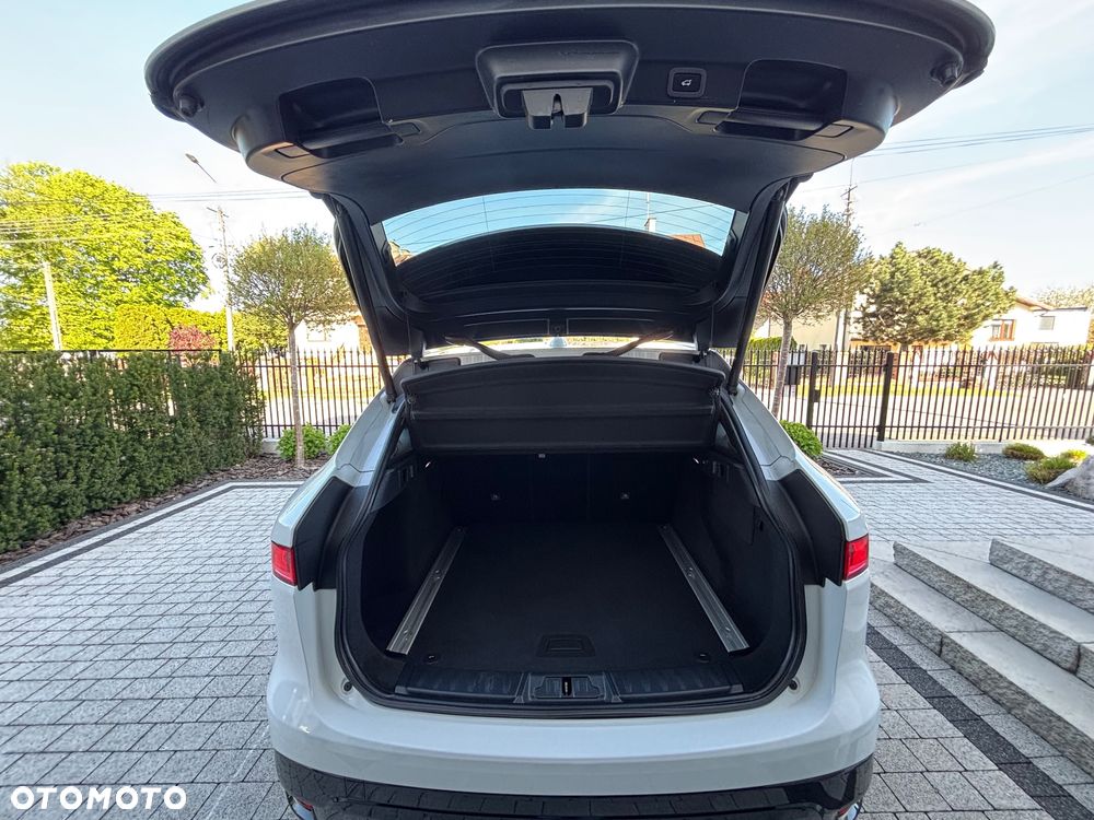 Jaguar F-Pace 2.0 i4D AWD R-Sport - 15