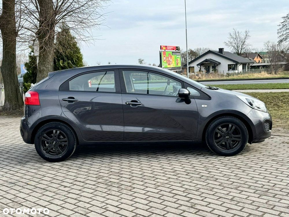 Kia Rio 1.2 Attract - 14