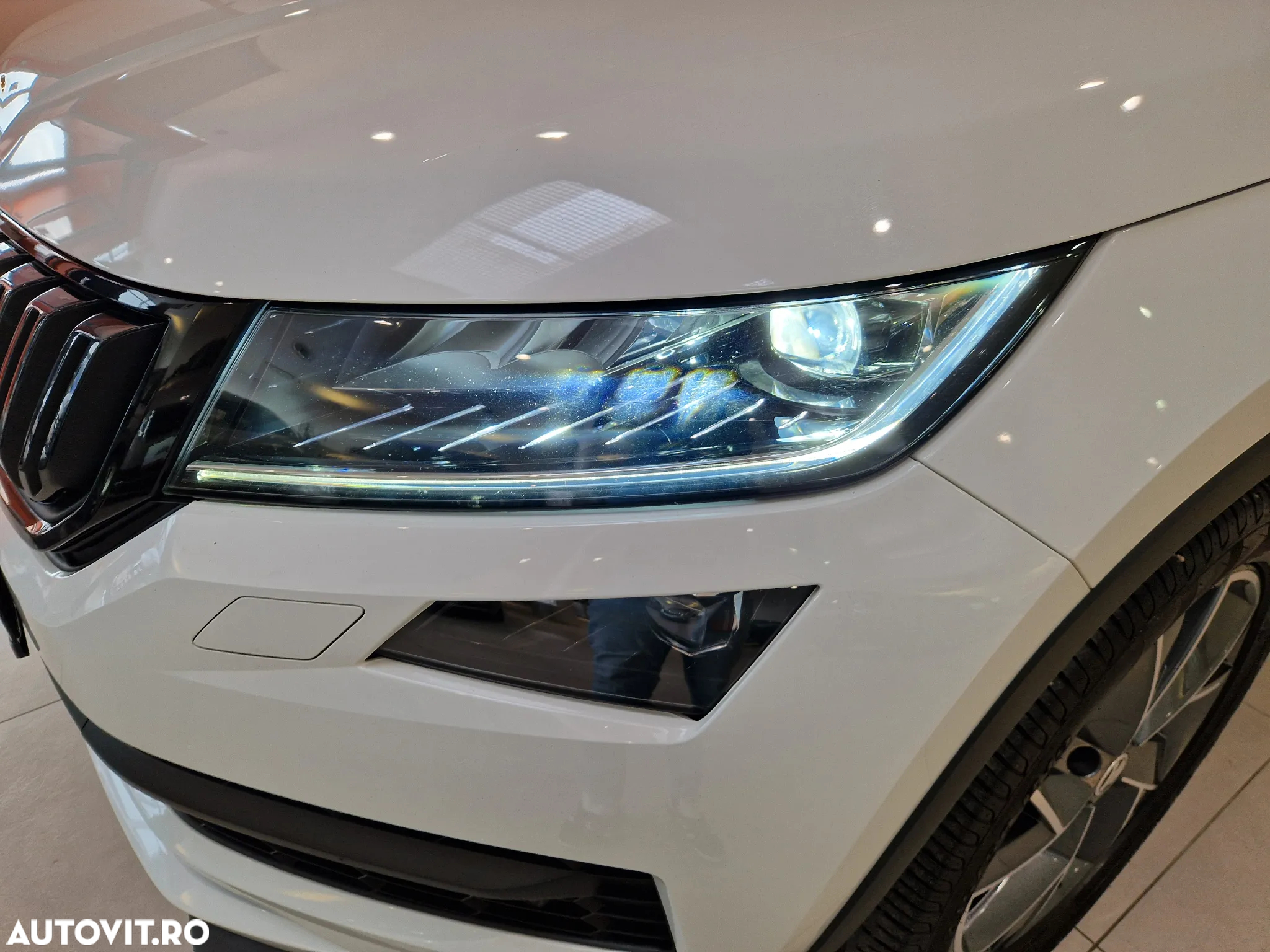 Skoda Kodiaq 2.0 TDI 4X4 DSG Sportline - 9