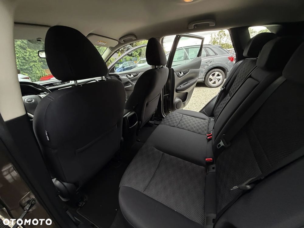 Nissan Qashqai 1.2 DIG-T N-Connecta EU6 - 20