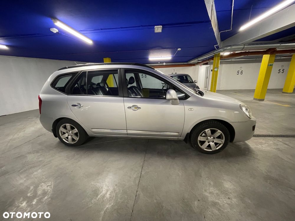 Kia Carens 2.0 CRDi Tour - 16