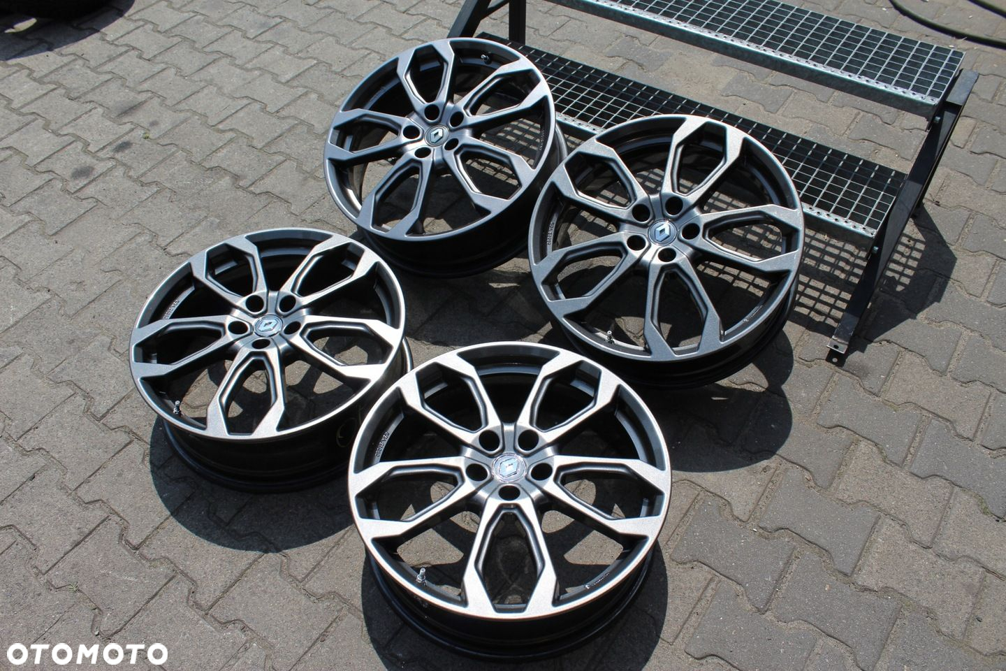 ORYG RENAULT SCENIC IV 20cali 5x114,3 ET33 - 6