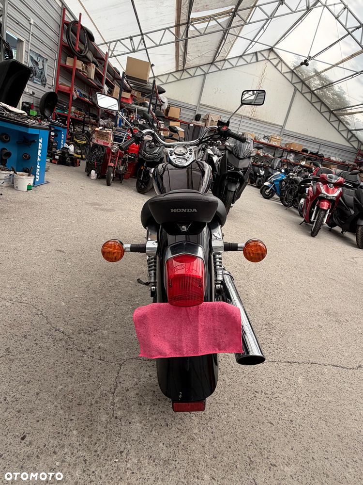 Honda Shadow - 13